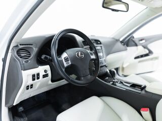 Lexus IS 250 Facelift Executive Comfort 2.5 153kW