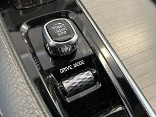 Volvo XC90 T8 AWD RECHARGE 2.0 R4 Turbo 223kW