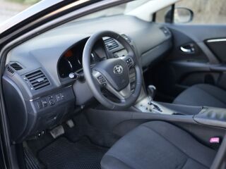 Toyota Avensis 2.2 110кВ