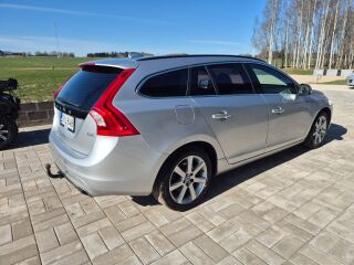 Volvo V60 2.0 140kW