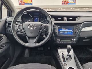 Toyota Avensis 1.8 108кВ