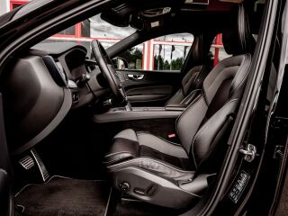 Volvo XC60 B4 AWD R-Design Mild Hybrid 2.0 145кВ