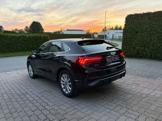 Audi Q3 45 Sportback e-tron Model 2023 1.4 110kW