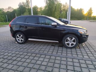 Volvo XC60 R-Design 2.4 129kW