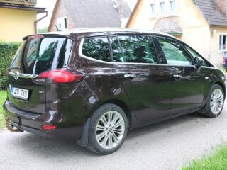 Opel Zafira Tourer Elegance 2.0 R4 TDI 96kW