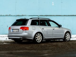 Audi A4 S line 3.2 V6 188kW