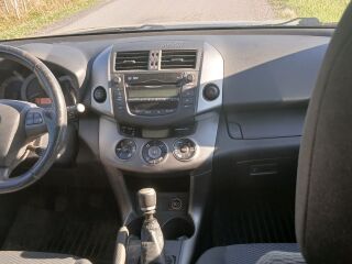 Toyota RAV4 2.2 110kW
