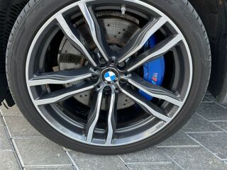 BMW X5 M 4.4 V8 423кВ