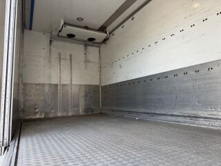 Volvo FE 330 Side open