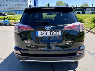 Toyota RAV4 Premium 2.5 114kW