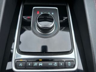 Jaguar F-Pace AWD R-SPORT EXCLUSIVE MY2017 2.0 132кВ