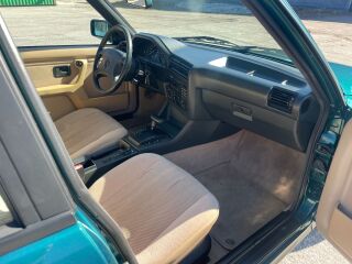 BMW 325 2.5 R6 125kW