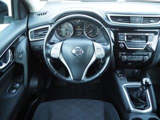 Nissan Qashqai Tekna EU5 1.5 dCi Pure Drive 81kW