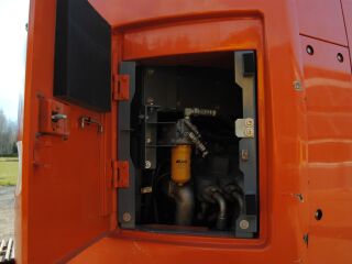 Hitachi ZX225US LC-6 8400h