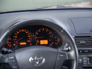 Toyota Avensis 2.0 108kW