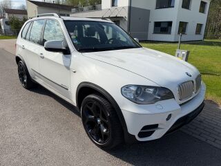 BMW X5 40d SPORTPAKET 3.0 225кВ