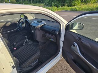 Toyota iQ 1.0 50kW