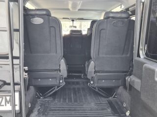 Land Rover Defender LXV 2.2 90kW