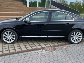 Volvo S80 2.4 151кВ