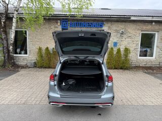 Kia Ceed Plug-in Hybrid 1.6 77кВ