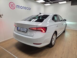 Skoda Octavia HB Elegance 1.5 96кВ