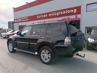 Mitsubishi Pajero Instyle Plus 4WD 3.2 DI-D 140kW