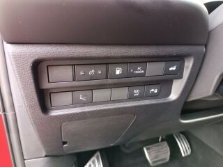 Mitsubishi Outlander Instyle Plus 4WD 2.4 PHEV 225kW