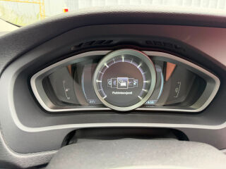 Volvo V40 Facelift SUMMUM 2.0 D2 88кВ