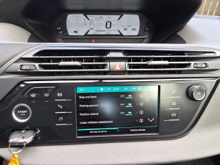 Citroen Grand C4 Spacetourer 1.2 R4 96kW