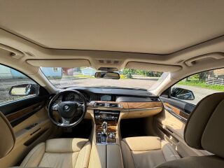 BMW 740 3.0 225kW