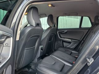 Volvo V60 Momentum Savile Grey 2.0 D2 88kW