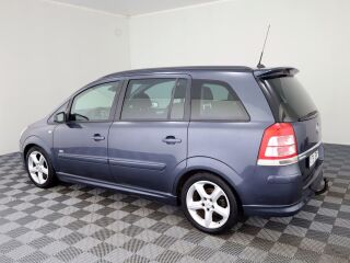 Opel Zafira OPC Line 1.9 CDTi 110kW