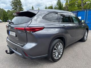 Toyota Highlander 2.5 140кВ