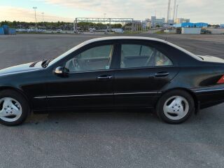 Mercedes-Benz C 180 1.8 105kW