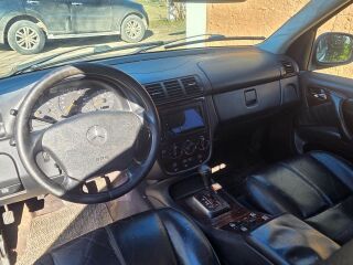 Mercedes-Benz ML 270 2.7 120kW