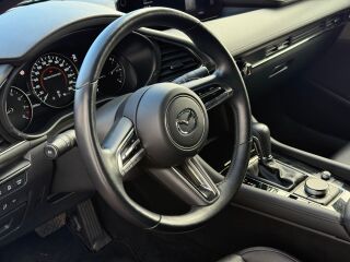 Mazda 3 Skyactiv-G  Eksklusiivne pakett 2.0