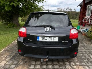Toyota Auris 1.6 97kW