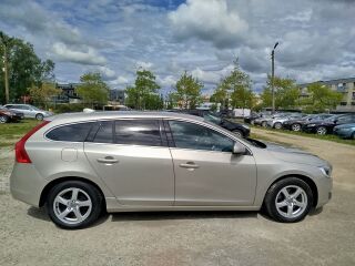 Volvo V60 Momentum Nordic 2.0 D2 88kW