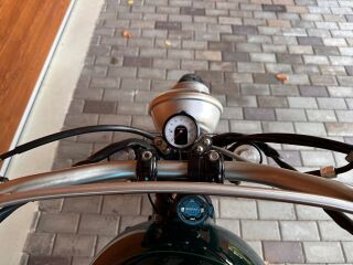 Triumph Bonneville T100 R2