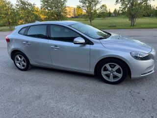 Volvo V40 Momentum 1.6 D2 84kW