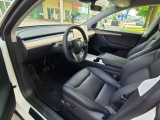 Tesla Model Y Long Range  Dual Motor  AWD  378kW 153kW