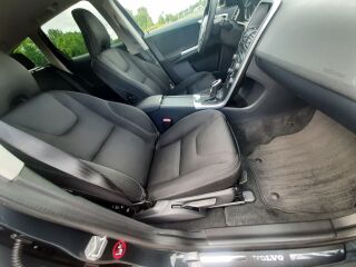 Volvo XC60 D4 AWD 2.4 120кВ
