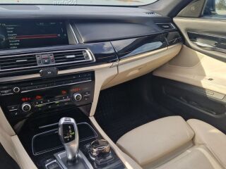 BMW 750 3.0 280кВ