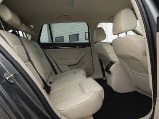 Skoda Superb 1.4 160kW