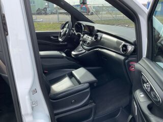 Mercedes-Benz V 300 Exclusive AMG 4Matic 2.0 174кВ