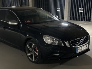 Volvo V60 R Design 2.0 120kW