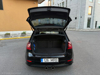 Volkswagen Golf R32 3.2 VR6 184кВ