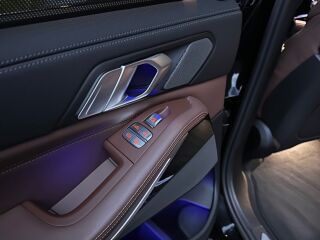 BMW X7 M50 3.0 Dark Shadow Edition 294кВ