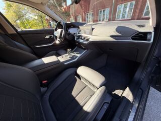 BMW 330 xDrive Sport Line Plug-in Hybrid 2.0 215kW