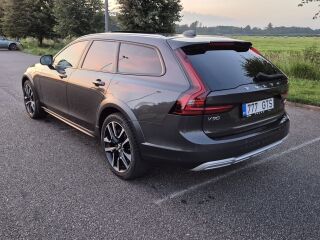 Volvo V90 Cross Country 2.0 173kW